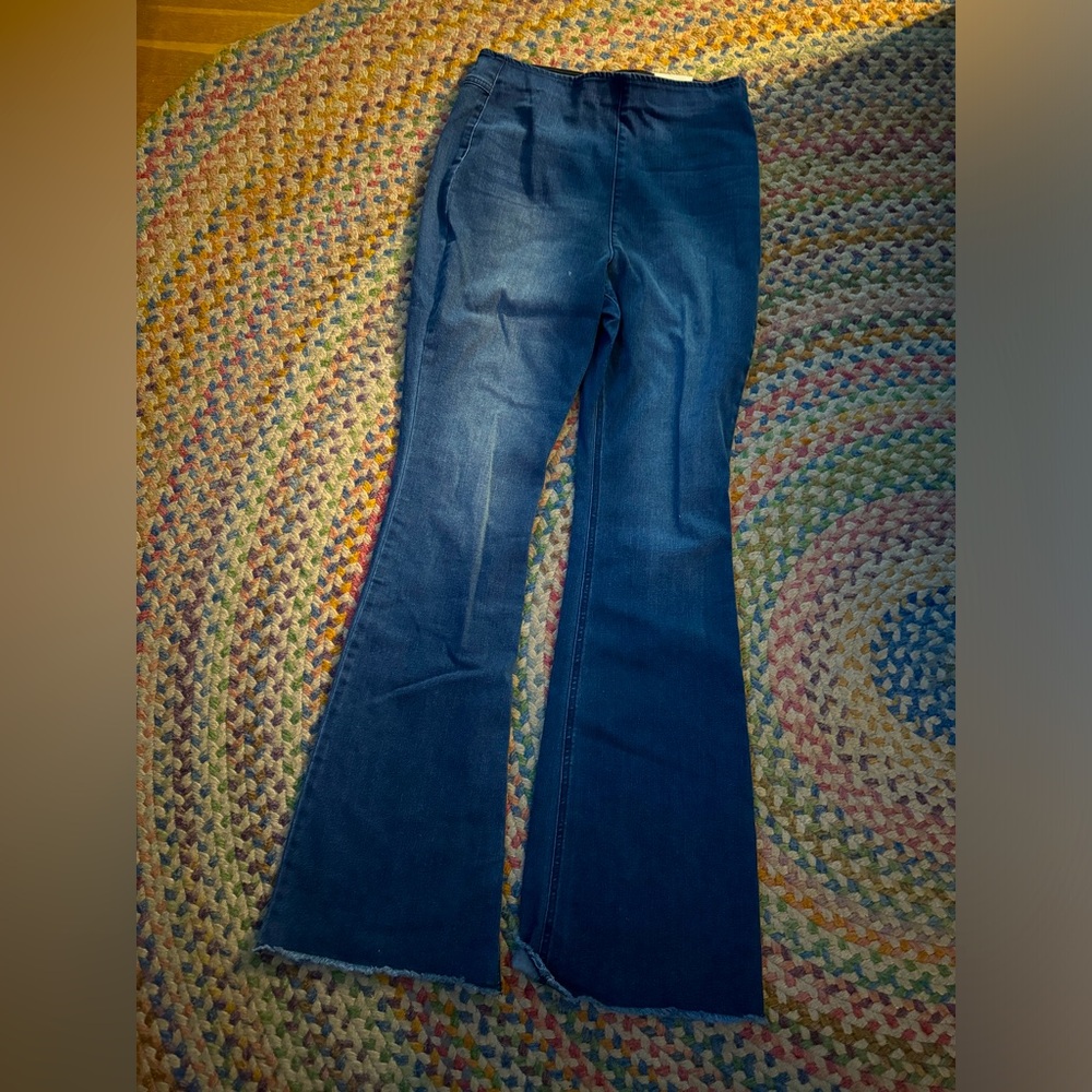 Knox Rose medium Flare Boho Jeans